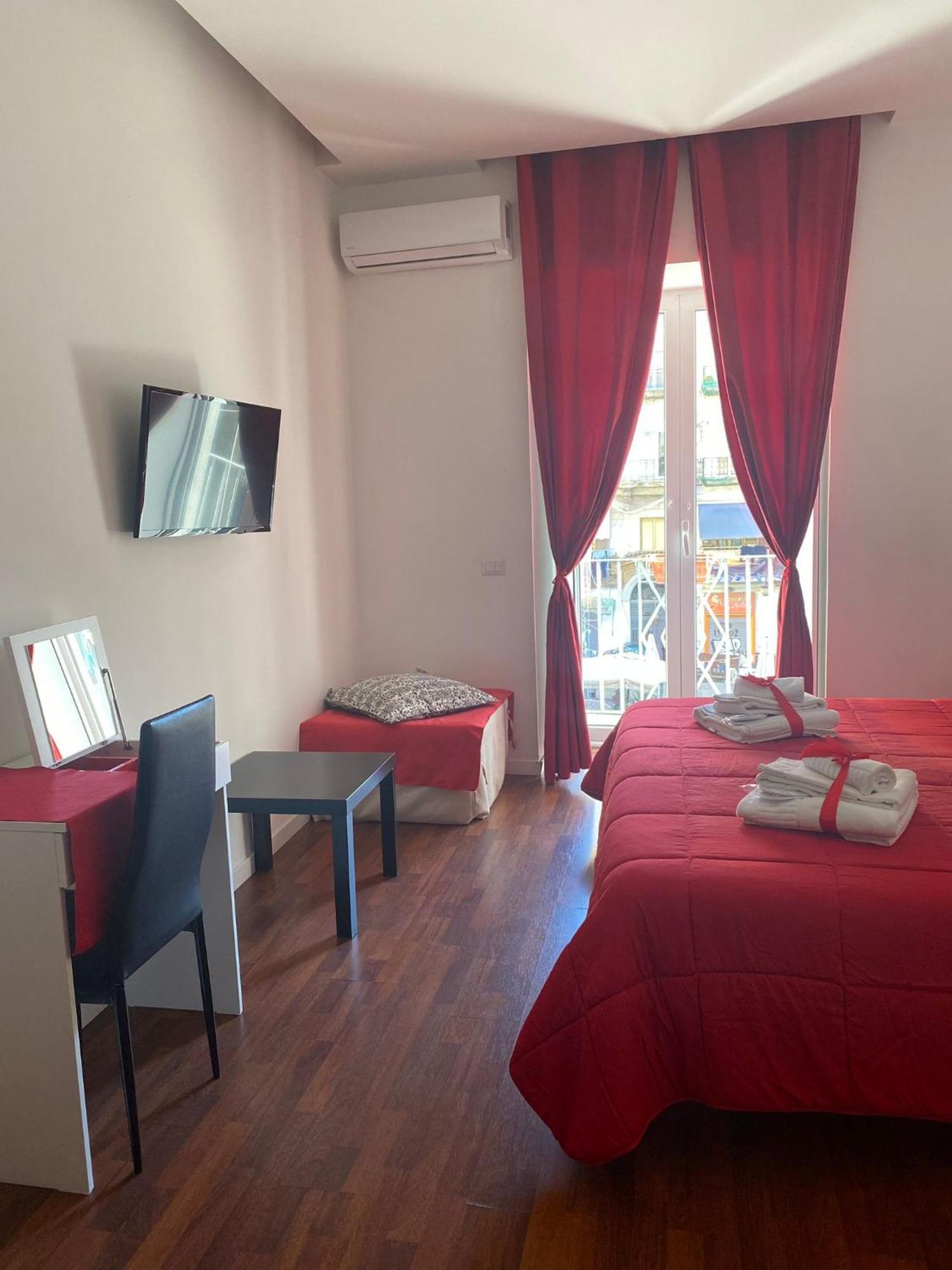 Suite Duomo Napoli Eksteriør bilde